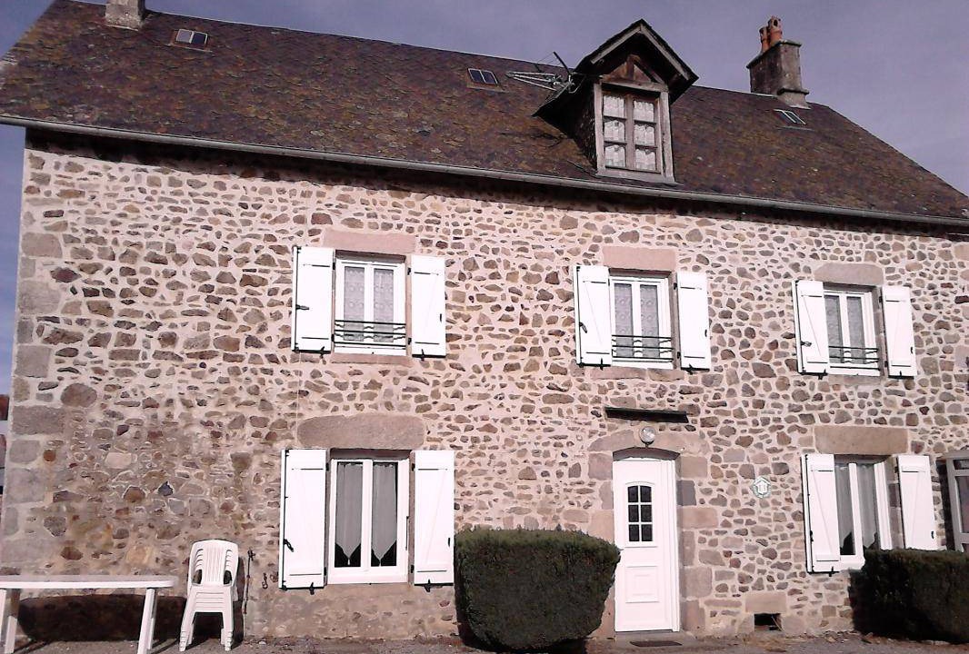 Couffy-sur-Sarsonne House | 93 m² Gîte ∙ 4 bedrooms ∙ 7 guests