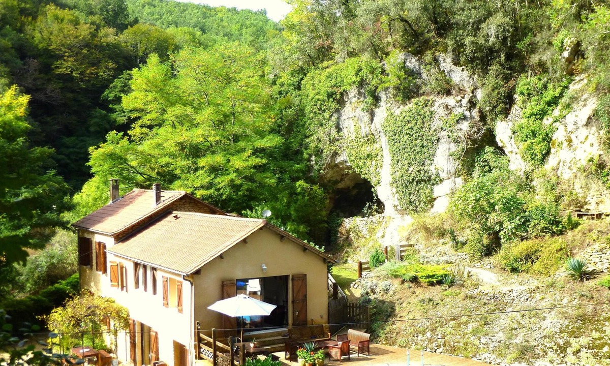 Vezac Other | A quiet spacious farmhouse with its own pool on the edge of a famous village
