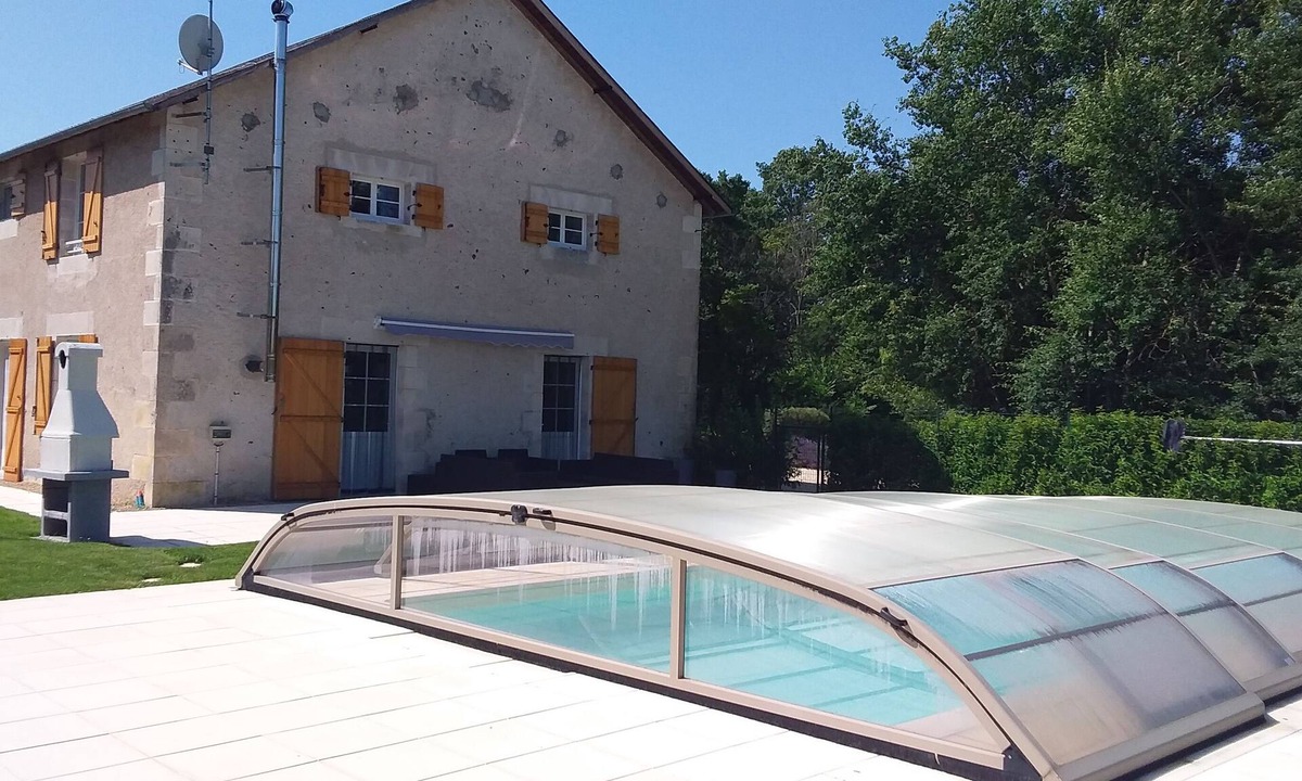 Saint-Savin Cottage | A very spacious cottage with 3 large ensuite bedrooms with Great views. Sleeps 8