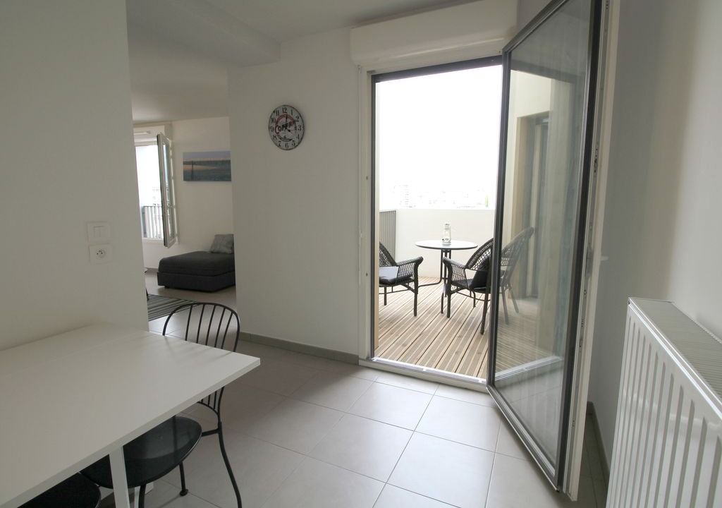 Bassins a Flot Apartment | A42-Nice studio for 2 with parking near Cité du Vin