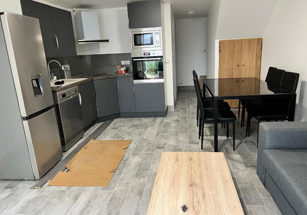 Civray House | Alida