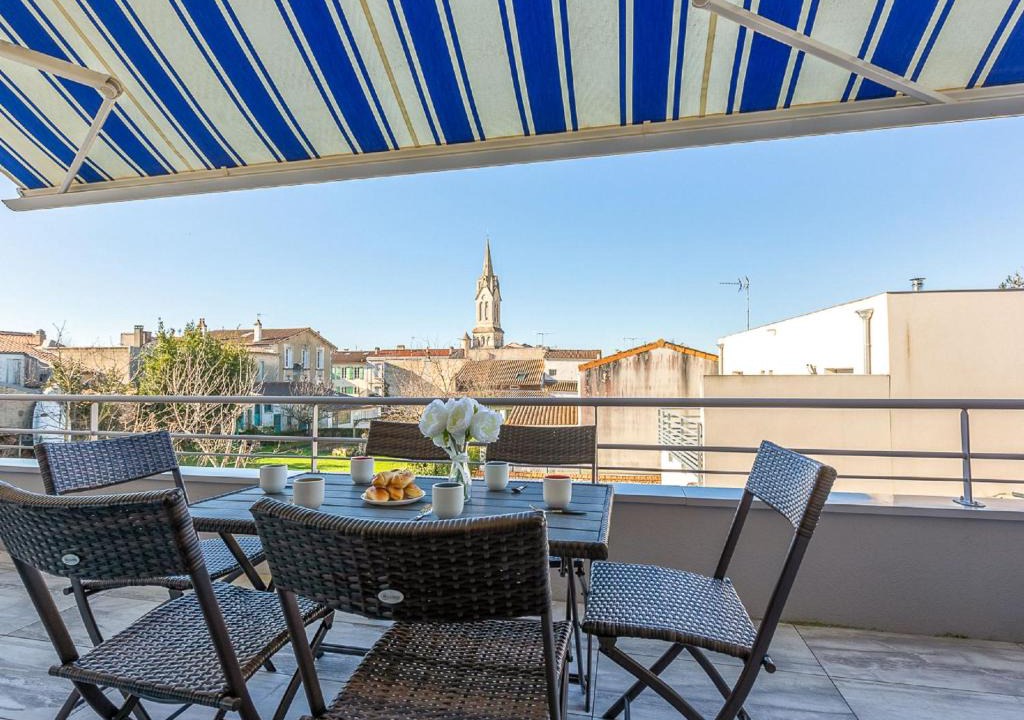 Saint-Georges-de-Didonne Apartment | Apartment La Closerie des Tremieres by Interhome