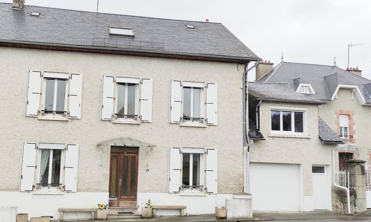 Bugeat Apartment | Apartment 'Gîte La Vigne Bugeat' with Shared Garden & Wi-Fi