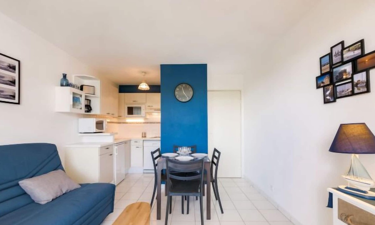 Pontaillac Apartment | Apartment Parc de Pontaillac in Vaux Sur Mer - 4 persons, 1 bedrooms