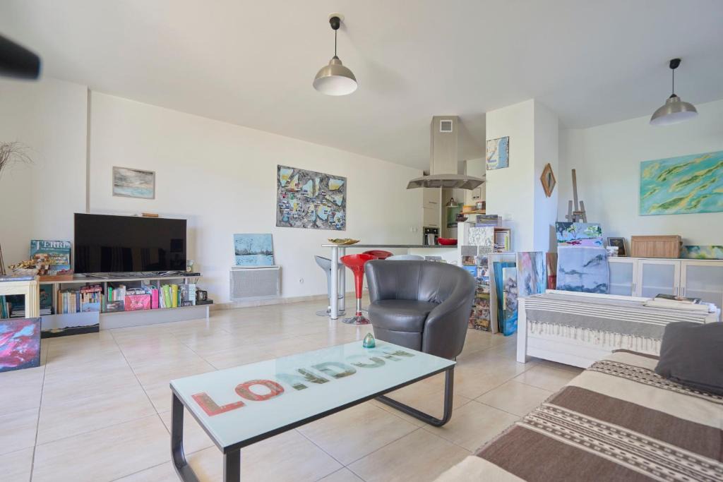 La Ciotat Apartment | Appart T3 bord de mer Luxe