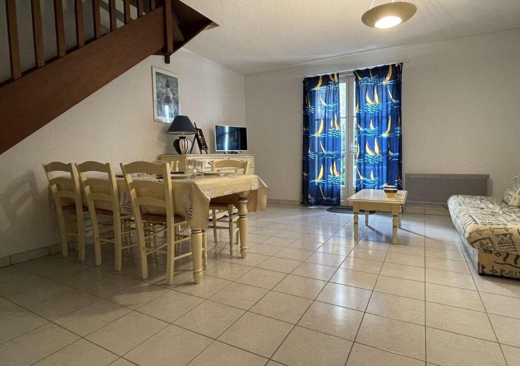 Saint-Martin-de-Re Apartment | Appartement 2 chambres avec terrasse, 4 personnes, Saint-Martin-de-Ré - FR-1-246C-21
