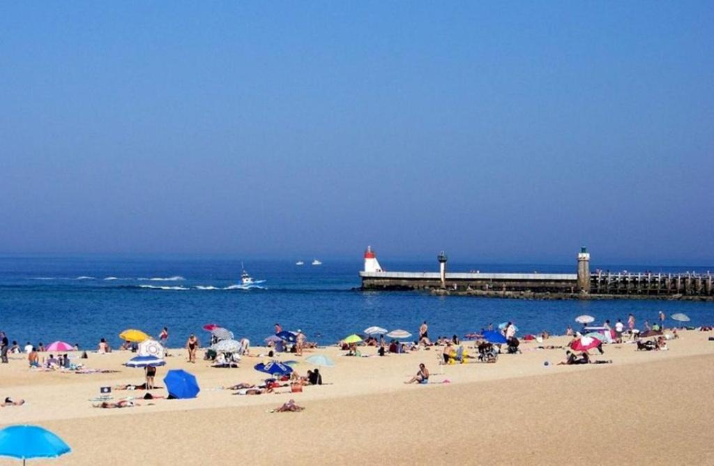 Capbreton Apartment | Appartement 95 m2 Terrasses,la Plage en face à 50m, Vue Mer latérale, proche port!