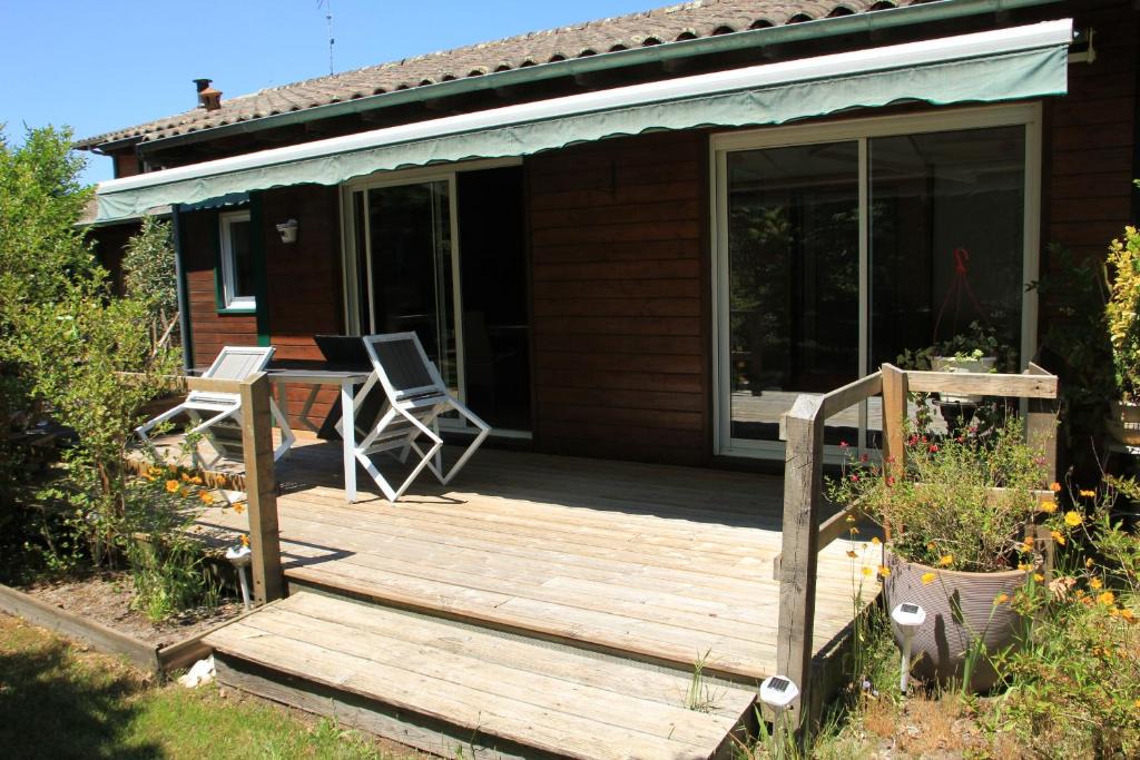 Saint-Michel-Escalus Apartment | Appartement dans maison mitoyenne