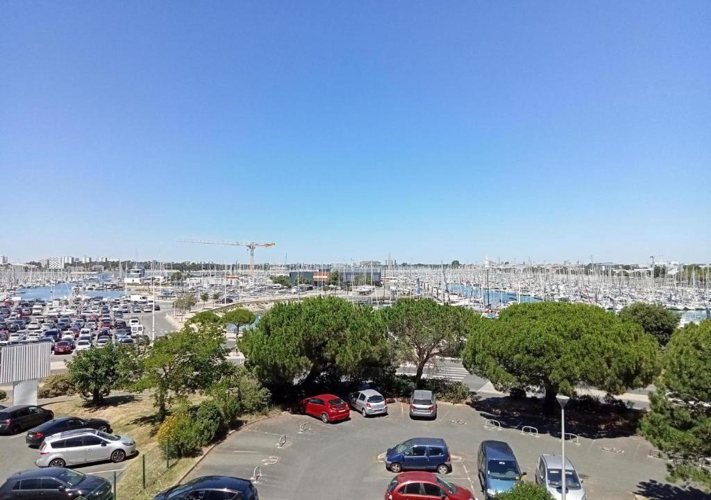 La Rochelle Apartment | Appartement La Rochelle, 2 pièces, 4 personnes - FR-1-551-21