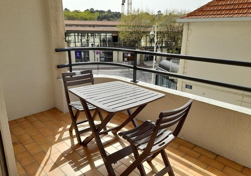 Arcachon Apartment | Appartement T2, Centre d'Arcachon, proche gare, plage et commerces, parking privé - FR-1-319-19