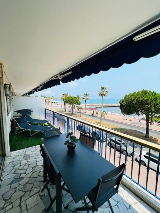 Cros-de-Cagnes Apartment | Appartement vue mer