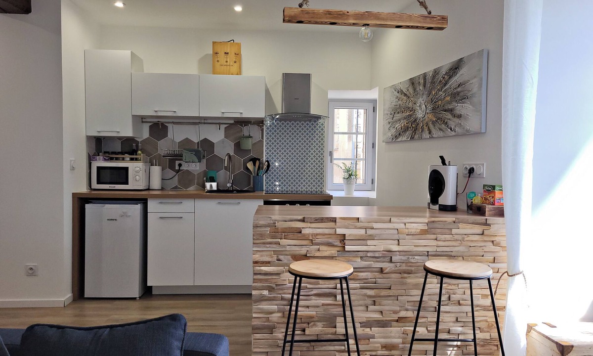 Saint-Cyprien Apartment | At the gates of the abbey