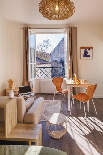 Poitiers Apartment | "Aux Grandes Ecoles" Studio Premium cœur de Poitiers