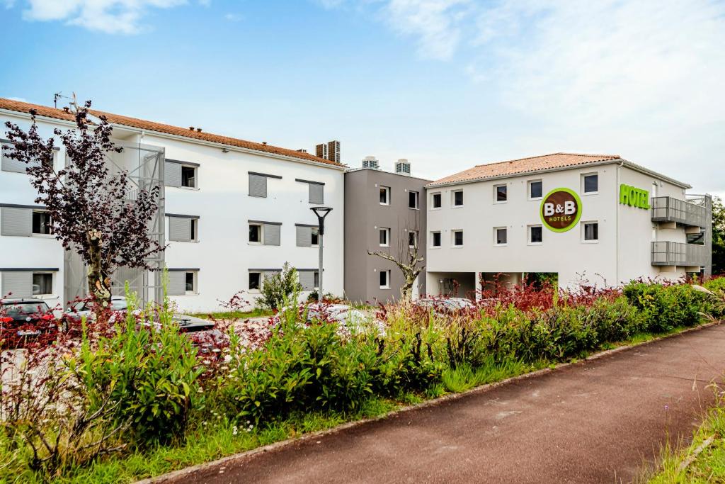 Le Haillan Hotel | B&B HOTEL Bordeaux Le Haillan 3 étoiles