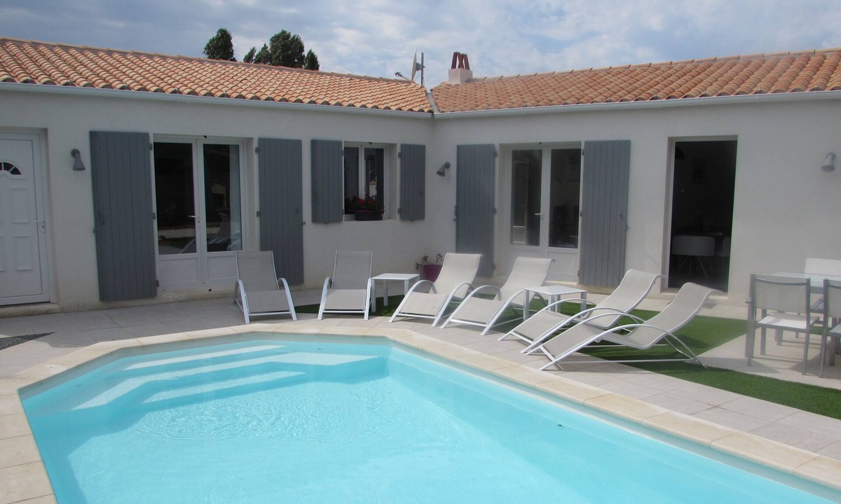 Cheray House | Beautiful house Oléron (FR) Pool heater private + adapted to PMR