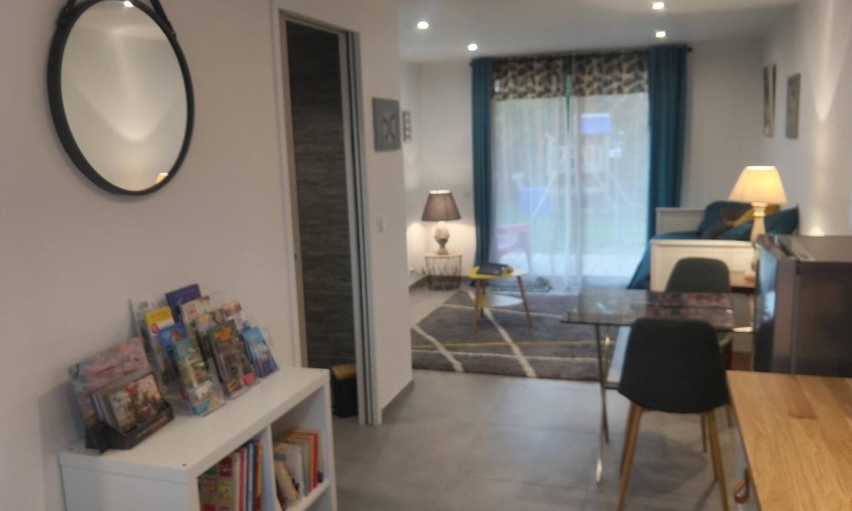 Port District Apartment | Beachfront studio with pool.