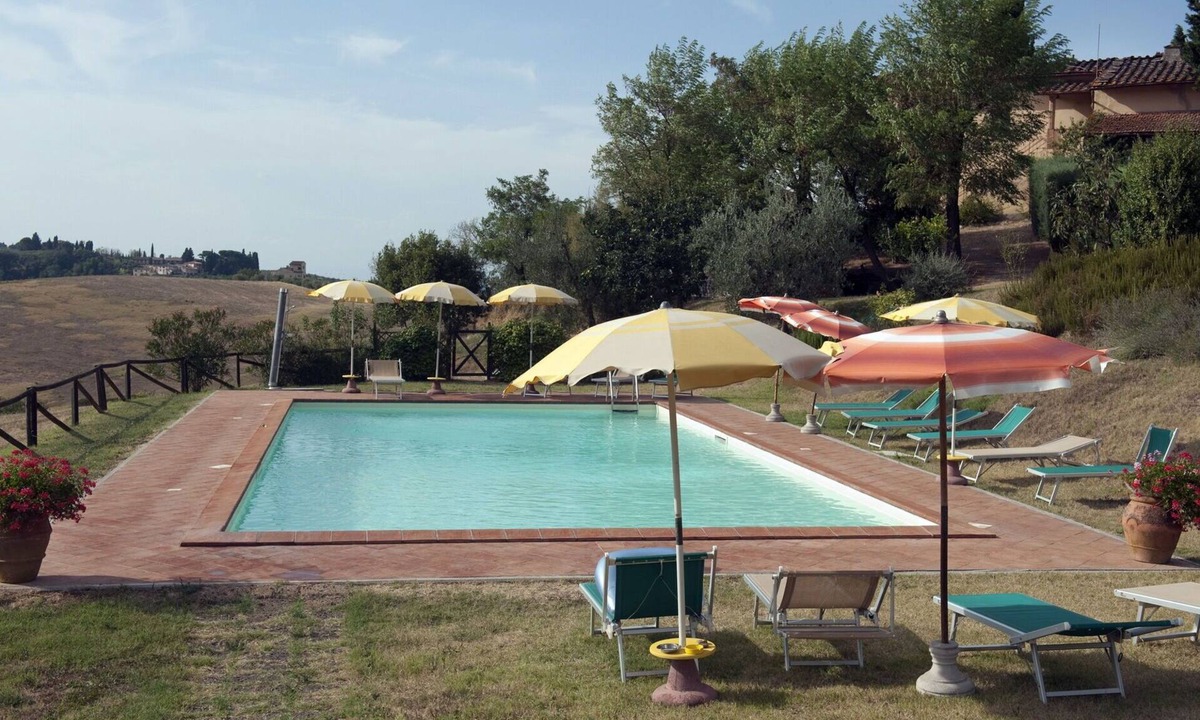 San Gimignano Apartment | Beautiful apartment for 3 guests with pool, WIFI, A/C, pets allowed and panoramic view