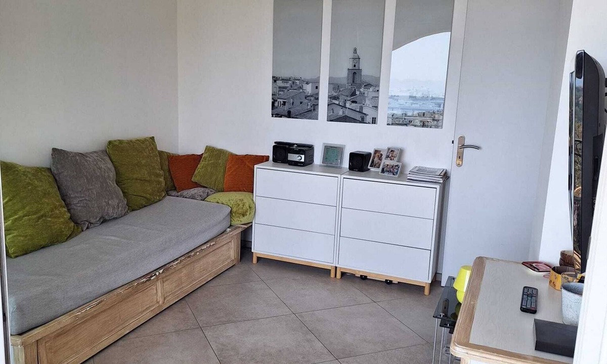 Les Restanques Apartment | Beautiful apartment with rooftop and magnificent sea view.