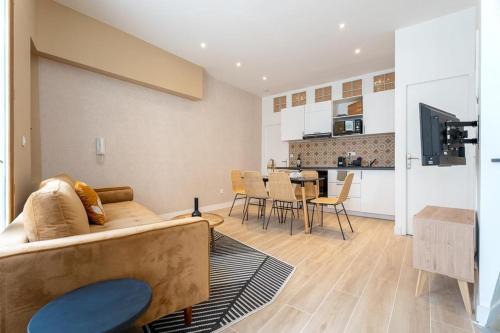 Saint-Michel - Nansouty - Saint-Genes Apartment | Beautiful modern apartment in the city center of Bordeaux