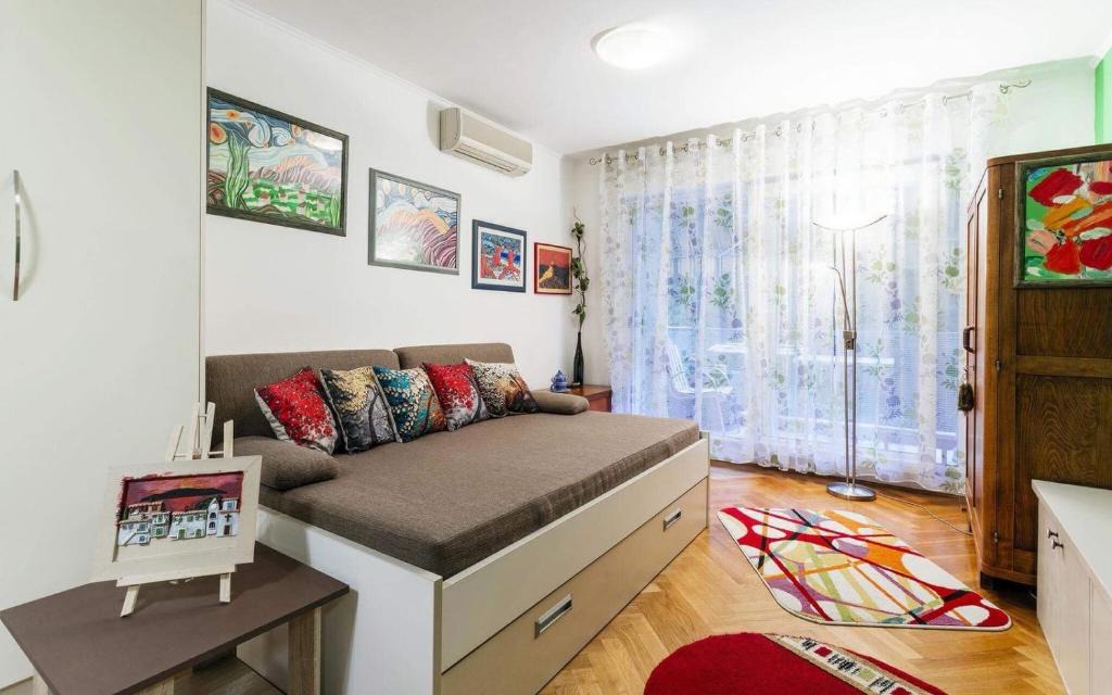 Znjan Apartment | Boutique Beach Residence