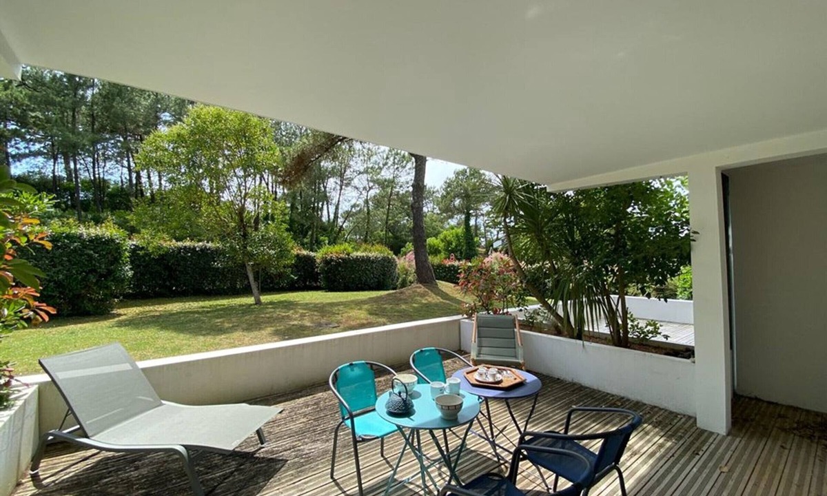 Capbreton Apartment | Bright & Cozy T2 Apartment, 400m from Beach, South-Facing Terrace, Sleeps 4!