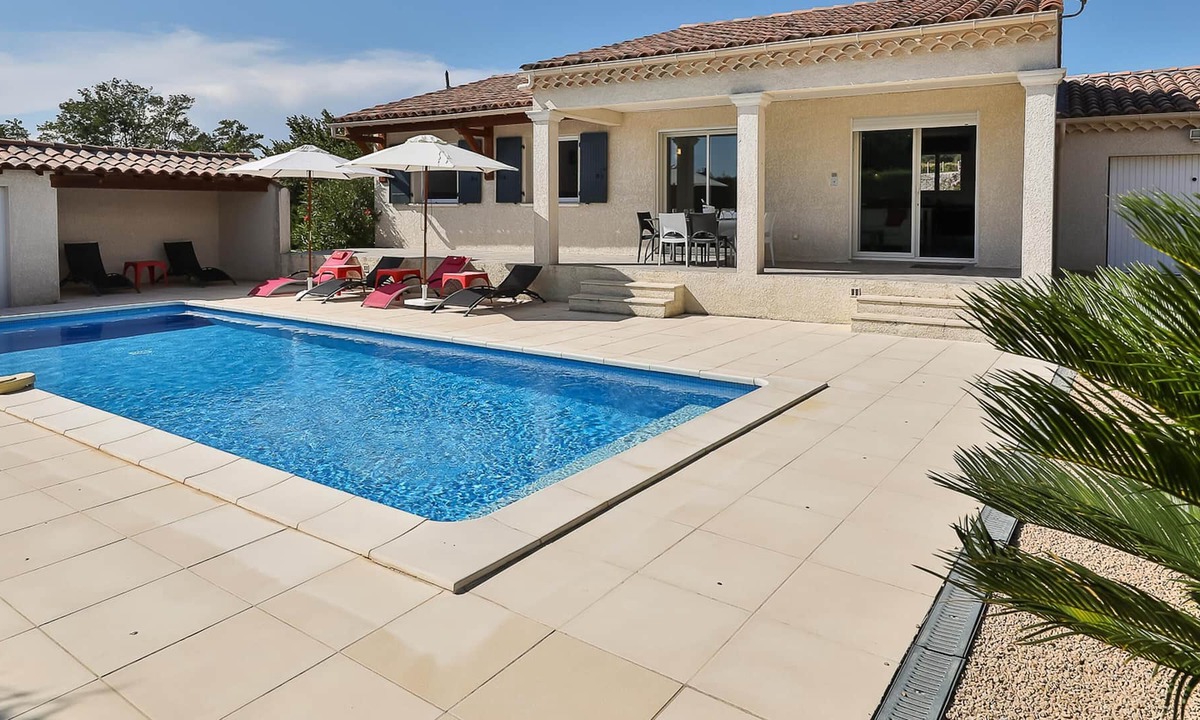 Cairanne Villa | Bright, modern villa with private pool, 1 km from Cairanne