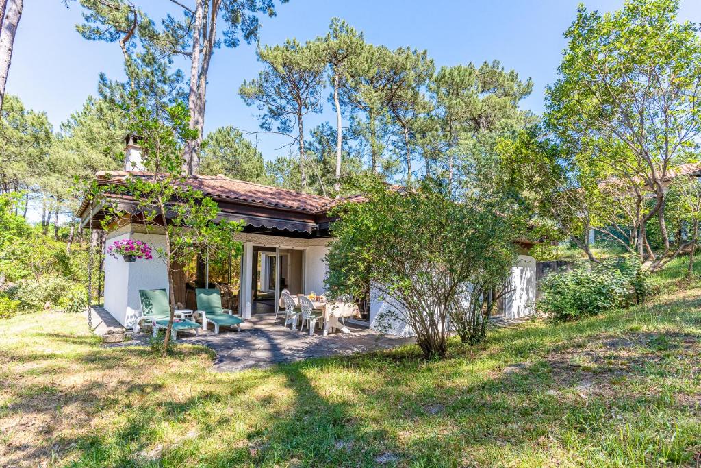 Biscarrosse House | Bungalow sous les pins près du Lac