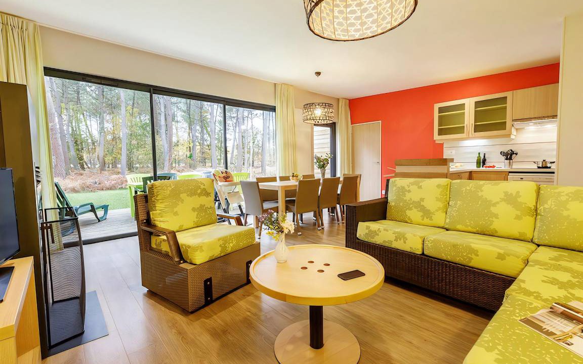 Les-Trois-Moutiers Cottage | Cabin ∙ 4 bedrooms ∙ 8 guests