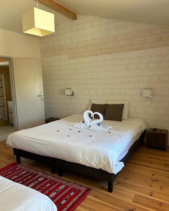 Clermont-Dessous Bed & Breakfast | Centre de bien-être Le Miel et l'Eau