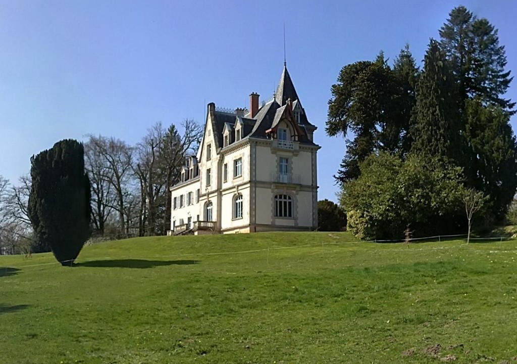 Bonnac-la-Cote Bed & Breakfast | Château de Saint-Antoine