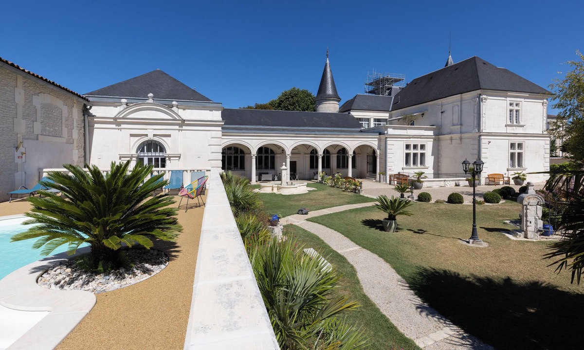 Cognac Bed & Breakfast | Château Pellisson