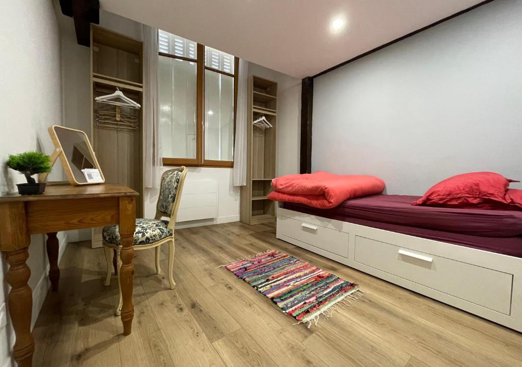 Victor Hugo - Saint-Augustin House | chambre cosy privée chez Franck