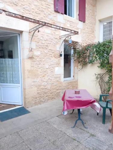 Langon Apartment | Chambre-studio avec coin repas - 45m2