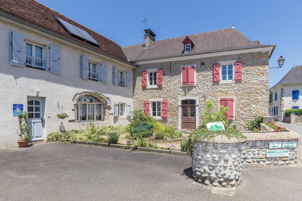 Lay-Lamidou Bed & Breakfast | Chambres d'hôtes "La Grange de Georges"