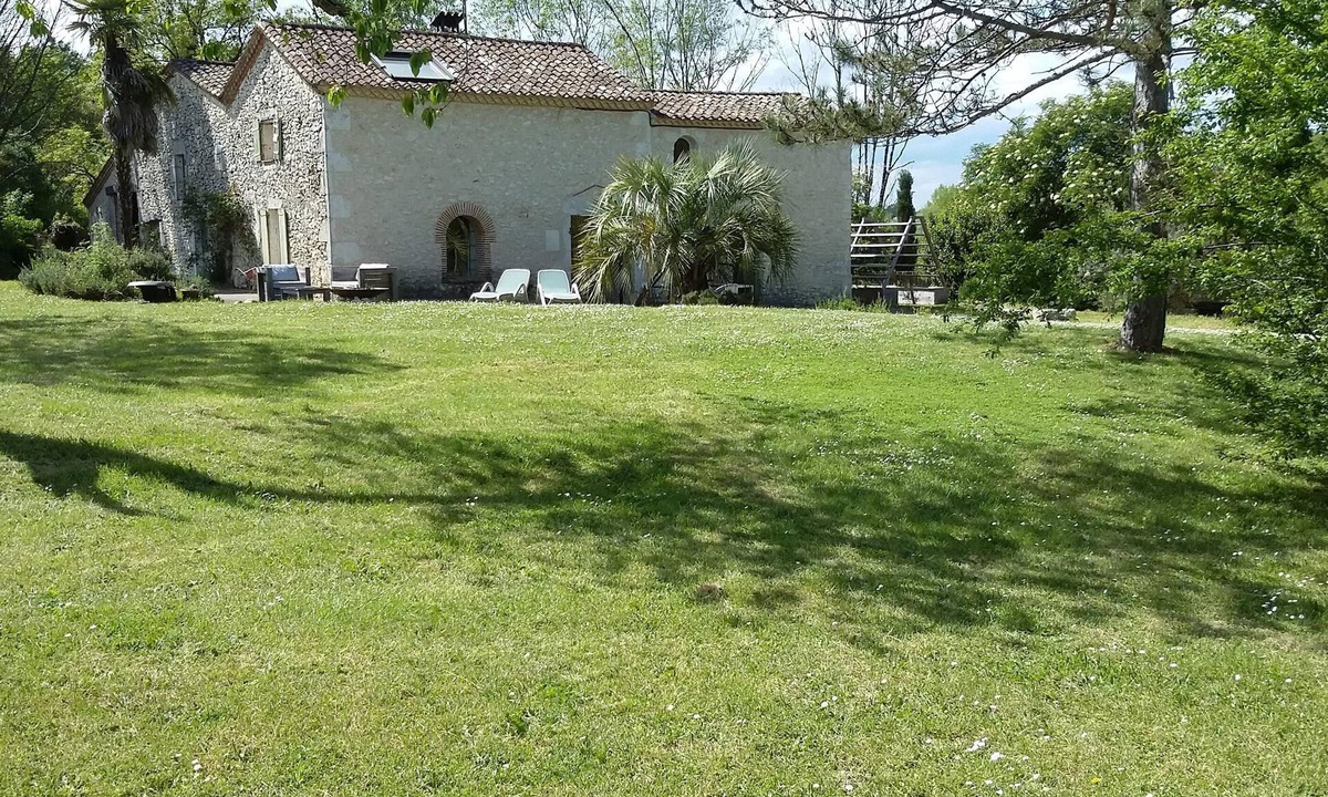 Sadillac House | Charmante Maison de Campagne Proche de Bergerac, Sites de Dordogne, Randonnées