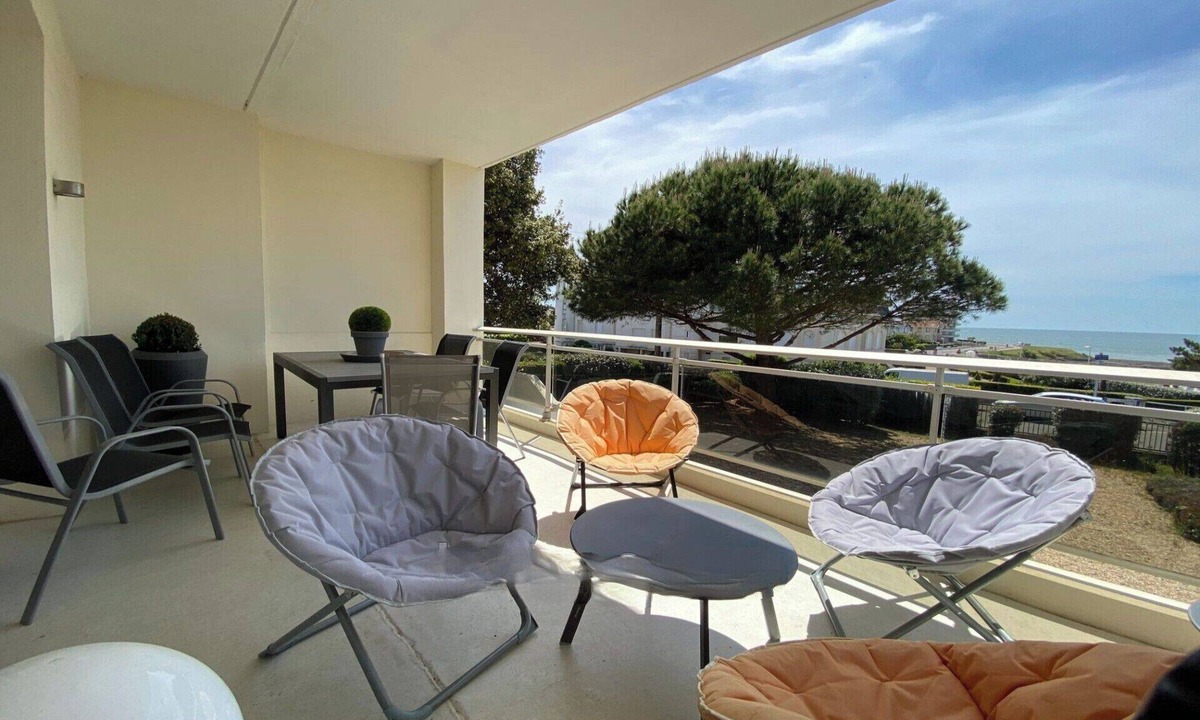 Pontaillac Apartment | Charming 3-bedroom apartment Royan Pontaillac with WiFi sea view