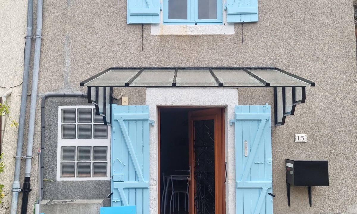 Brigueuil House | Charming little cottage in a fortified village