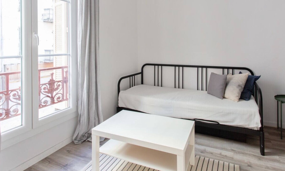 Lepante Quarter Apartment | Charming studio close to Jean Médecin and station in Nice center - Welkeys