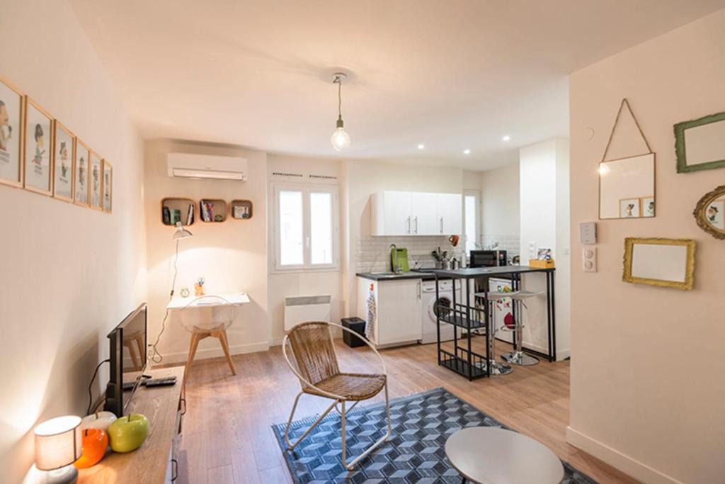 Opera Apartment | Charming Studio On The Edge Of The Old Port