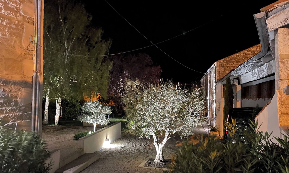 Ardillieres Condo | Charming villa - Heated pool and electric vehicle charging station