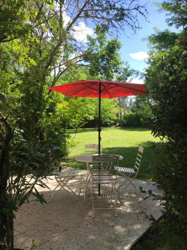 Gontaud Apartment | Chateau De Grenier Apartment