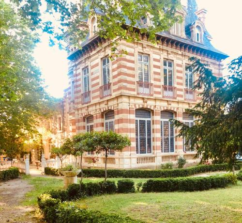 La Celle-sous-Gouzon House | chateau Laprade Narbonne