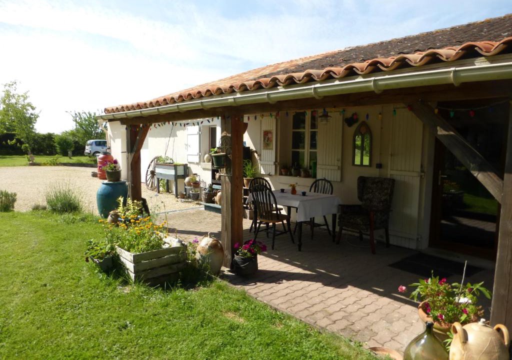 Charroux Bed & Breakfast | Chez Kate