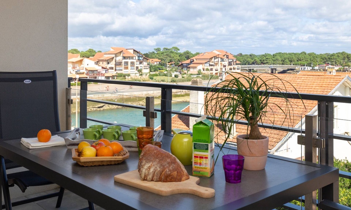 Capbreton Apartment | Chic Apartment Near Capbreton Beach with Parking & Modern Amenities