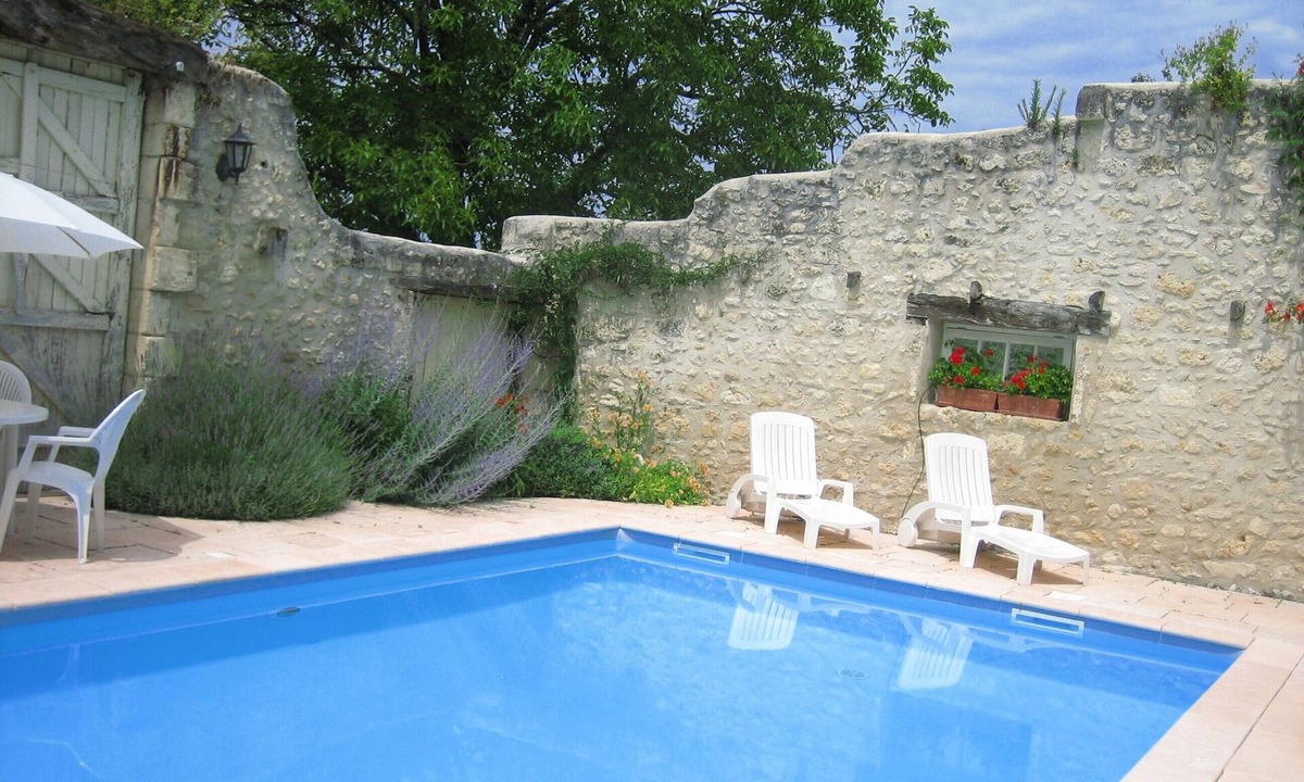 Leguillac-de-Cercles Other | Comfortable and stylish farmhouse in the Dordogne near beautiful Brantome