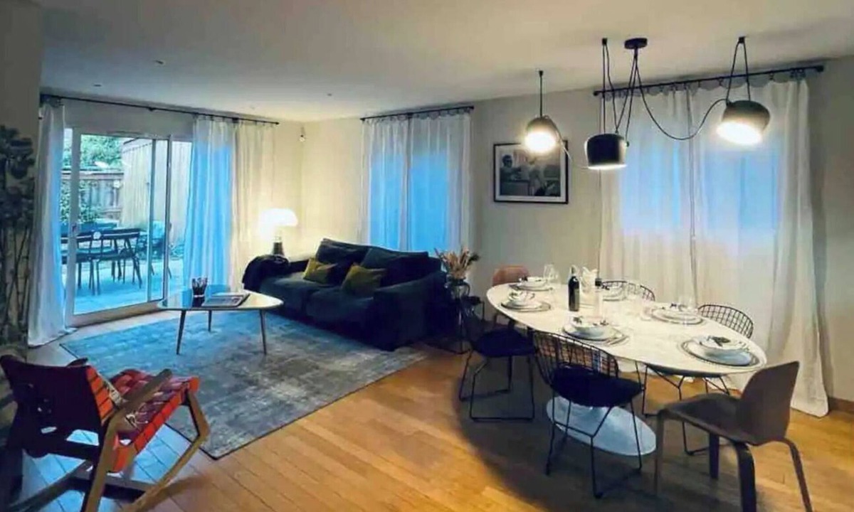 Saint-Medard-en-Jalles House | Cosy house with pool