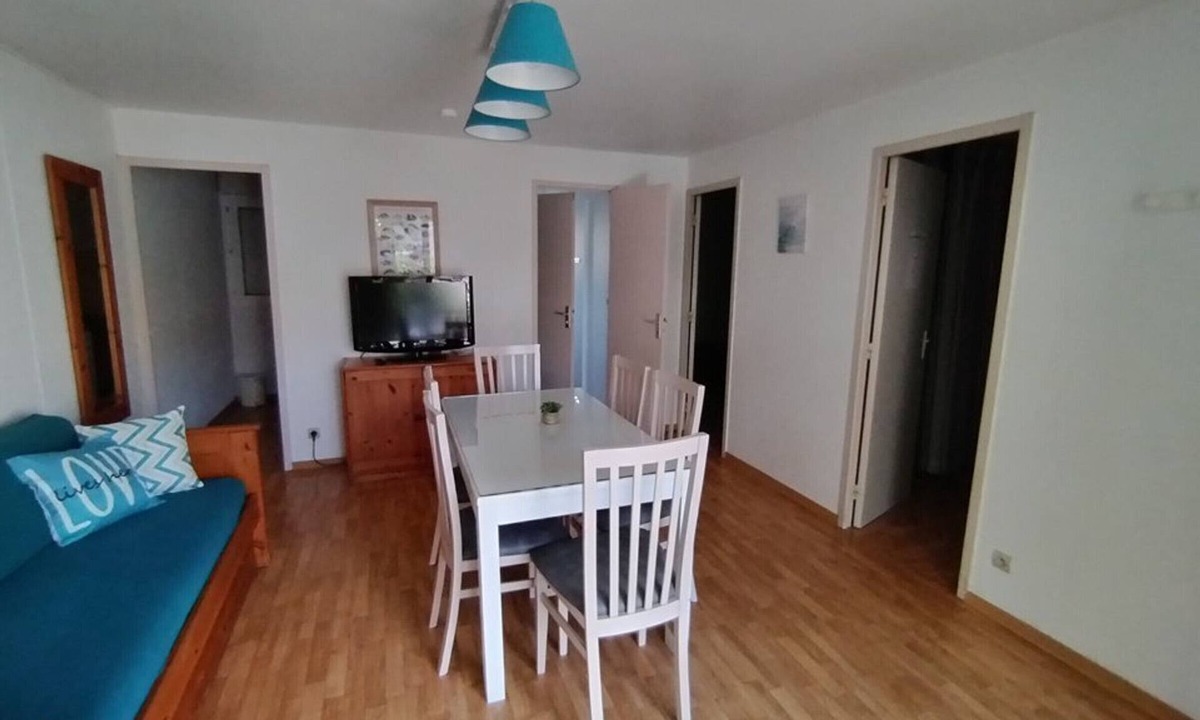 Soustons Apartment | Cozy Apartment in Soustons with Pool, Tennis, and Near the Beach