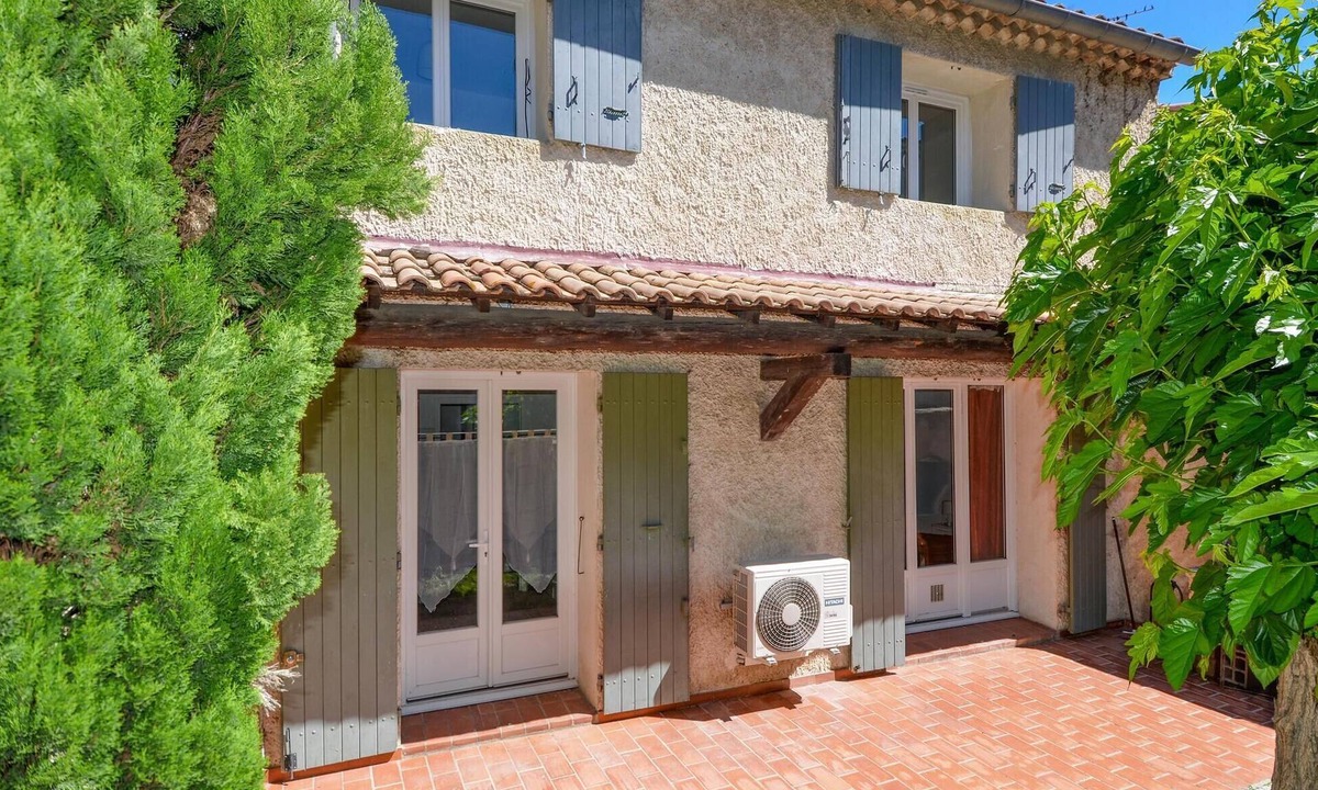 Eyguieres House | Cozy home in Eyguières with WiFi