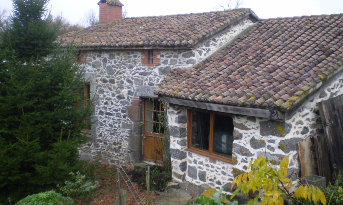 La Foret-sur-Sevre Cottage | Delightful detached rural cottage only 7 minutes from Pescalis fishing village