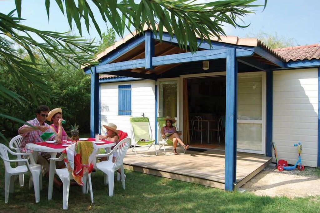 Castelmoron-sur-Lot House | Detached chalet with dishwasher, on the banks of the Lot